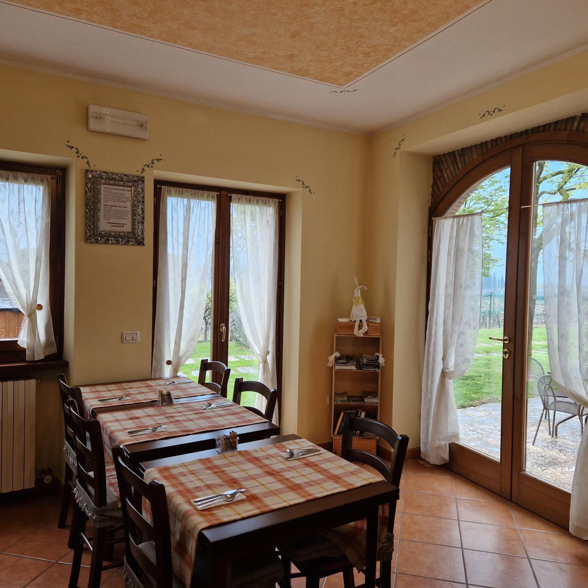 Agriturismo El Crear 圣皮得因卡日 外观 照片